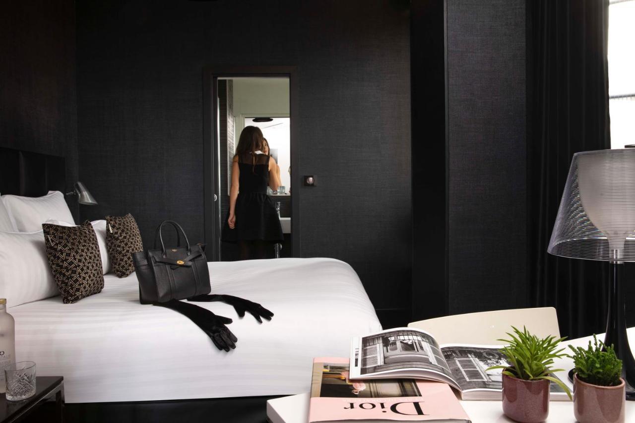 Hotel First Tour Eiffel 4*