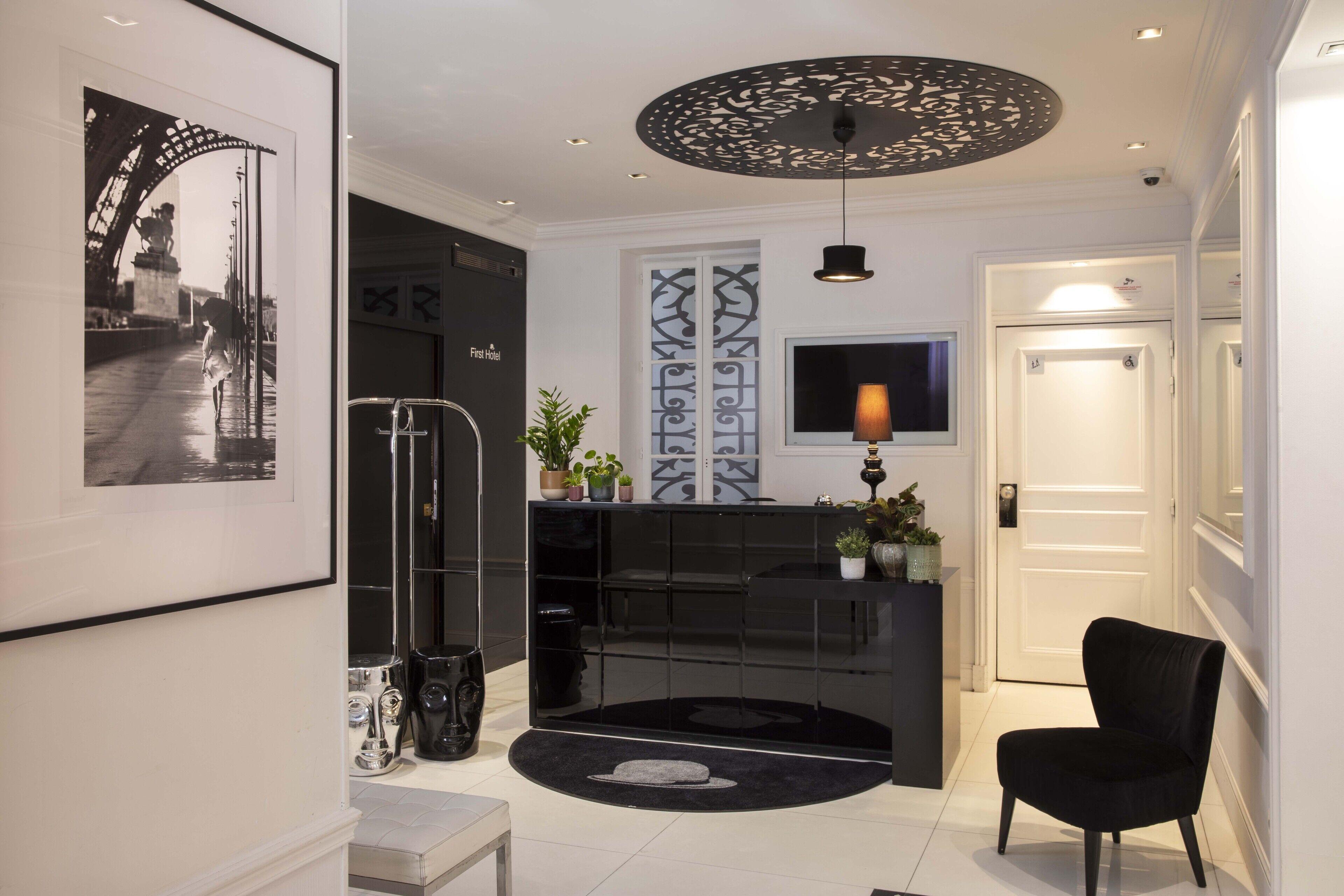 First Tour Eiffel Hotel Paris