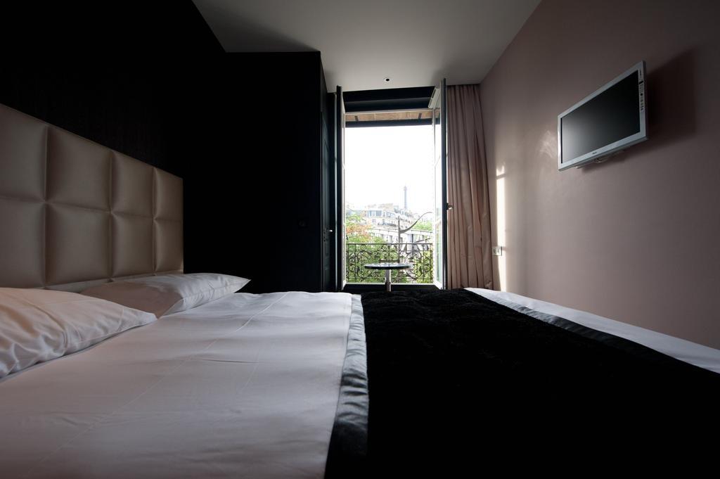 Hotel First Tour Eiffel Parigi