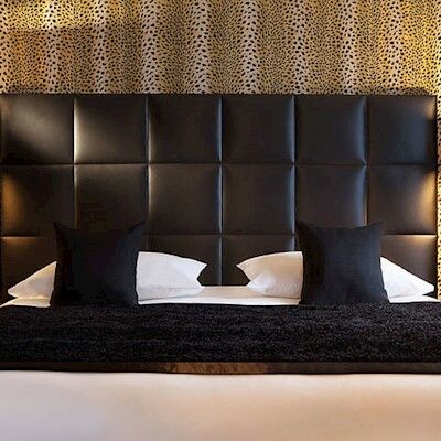 First Tour Eiffel Hotel